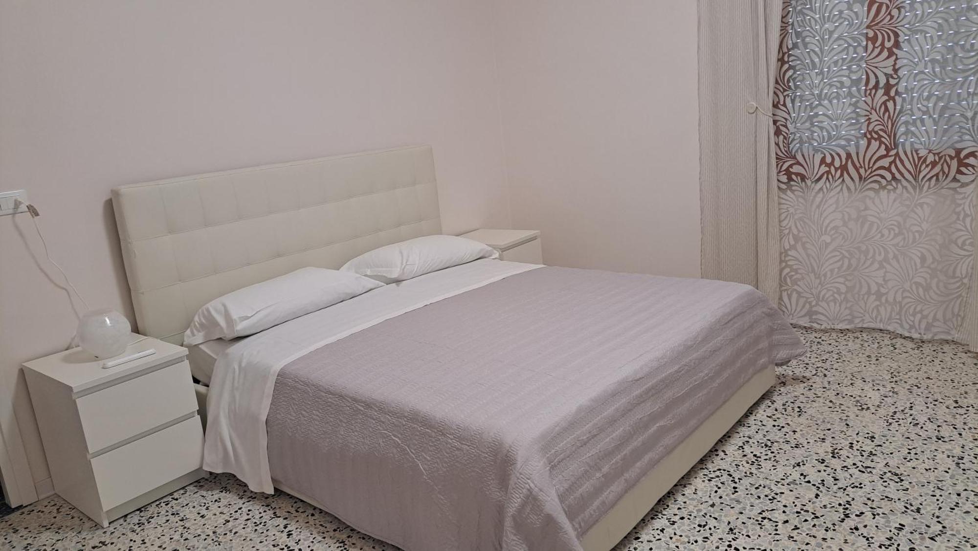 B & B Le Tre Rose Tollo Buitenkant foto