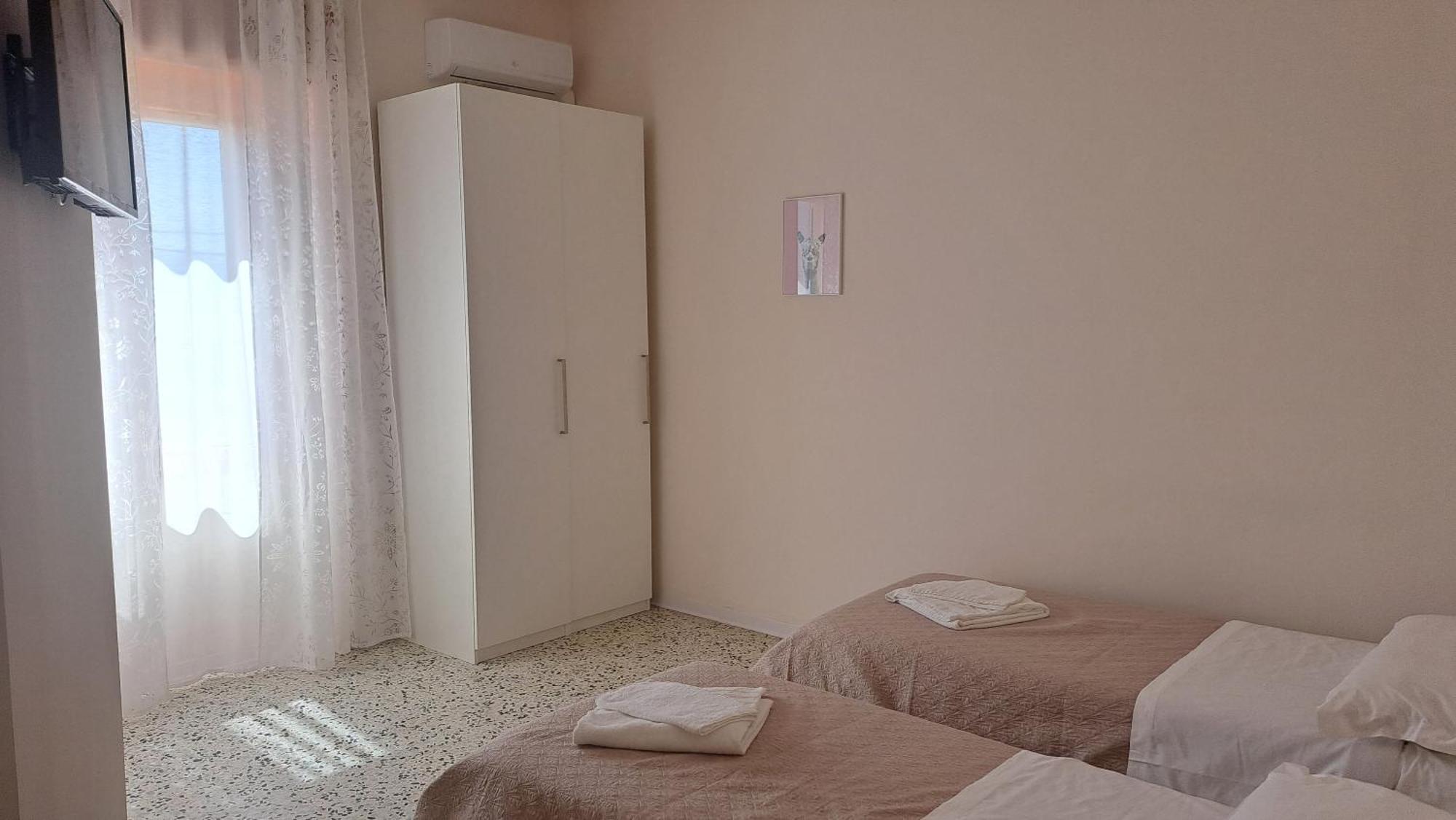 B & B Le Tre Rose Tollo Buitenkant foto