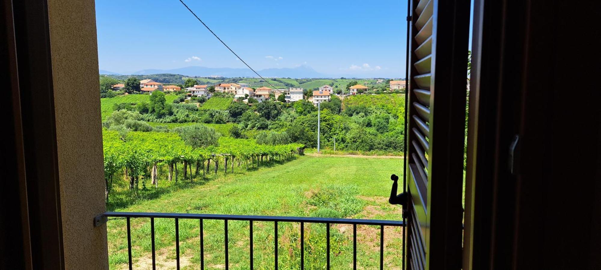 B & B Le Tre Rose Tollo Buitenkant foto