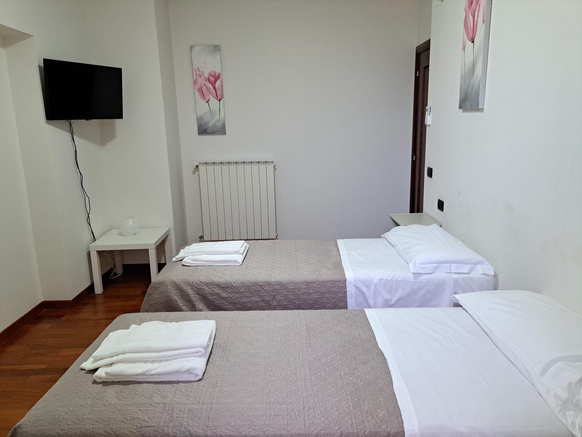 B & B Le Tre Rose Tollo Buitenkant foto