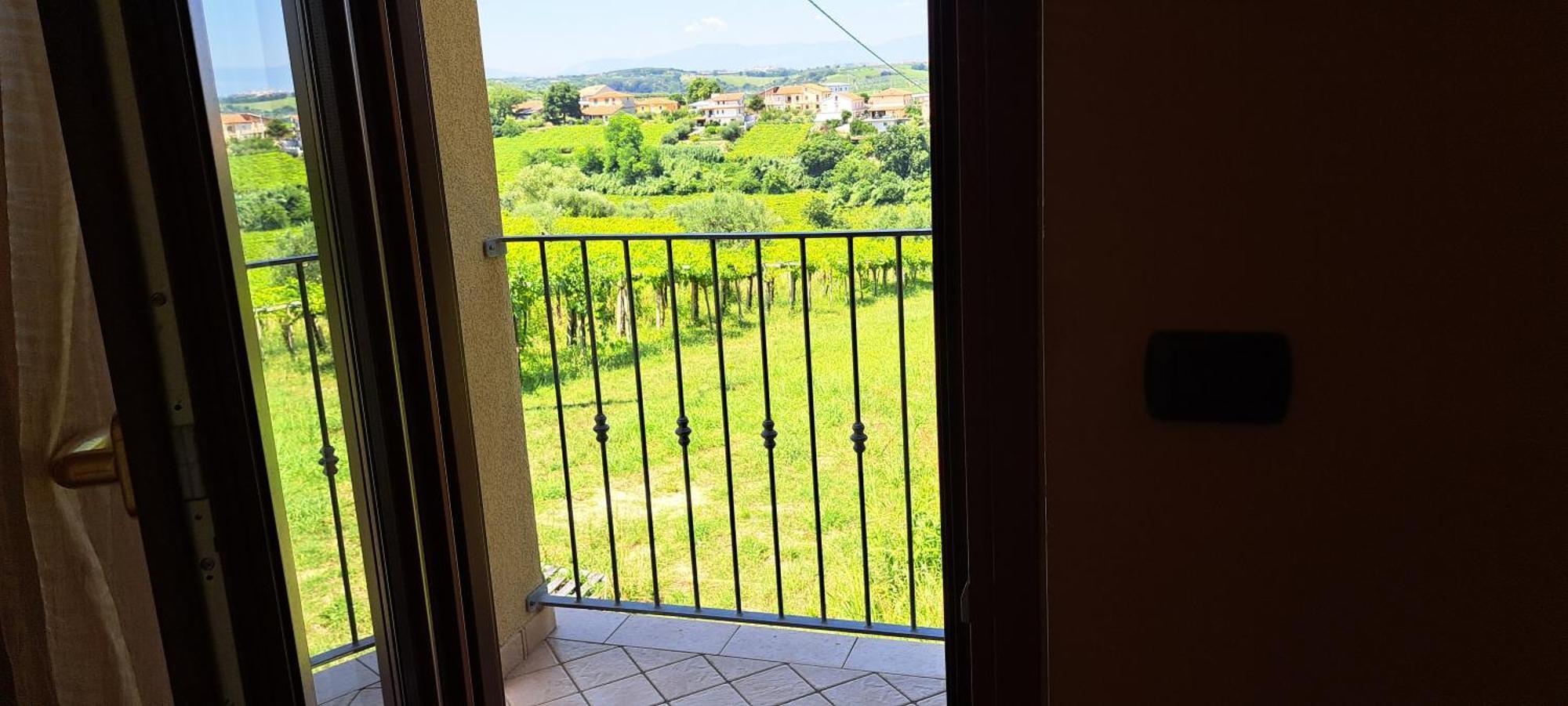 B & B Le Tre Rose Tollo Buitenkant foto